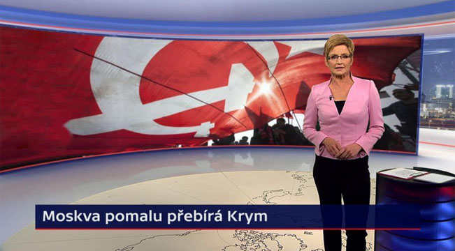 Marcela Augustová v novém virtuálním studiu Událostí, foto: Česká televize