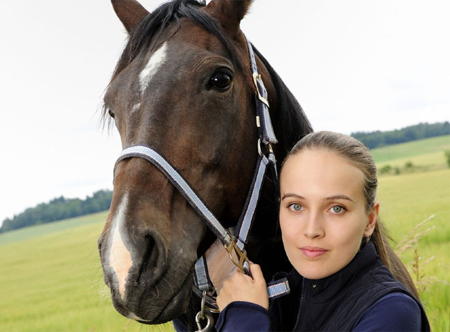 Tereza Voříšková hraje ve druhé řadě seriálu Ve znamení koně a ztvárnila i hlavní hrdinku minisérie Reportérka