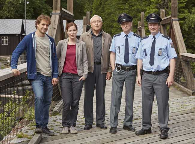 Policie Modrava, momentka ze 4. dílu druhé řady s názvem Případ starosta. Fotografii poskytla TV Nova