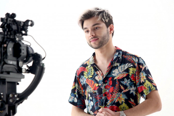 Prima_LIKE HOUSE_Adam Kajumi