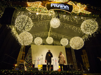 Projekt Rozsviťte s námi Prahu vyvrcholil 2. prosince na Staroměstském náměstí v Praze. Foto: Hitrádio City 93,7 FM